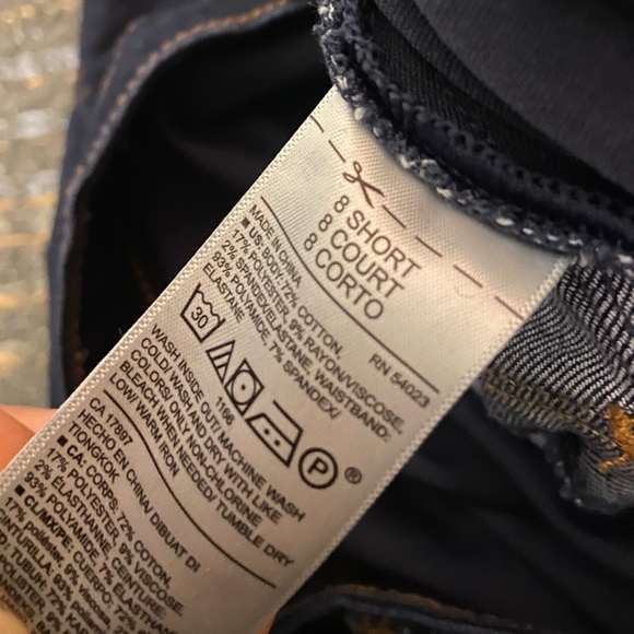 Rockstar full panel maternity jean Old Navy Sz: 8 short - Picture 5 of 6